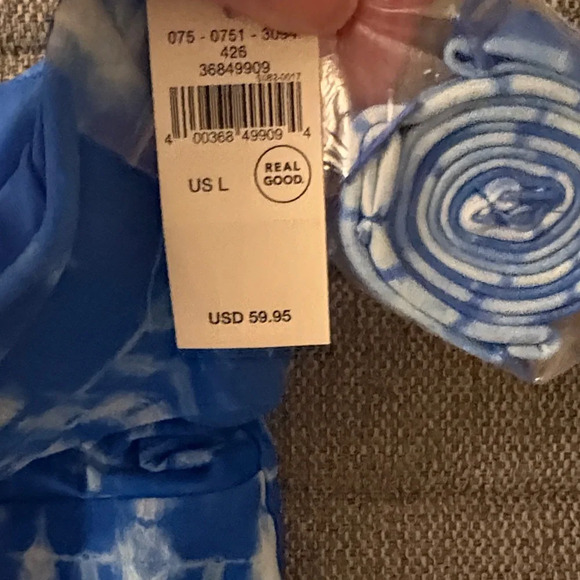 Aerie Vibrant Blue and White Patterned One-Piece Swimsuit with Tag and Liner - Picture 3 of 8